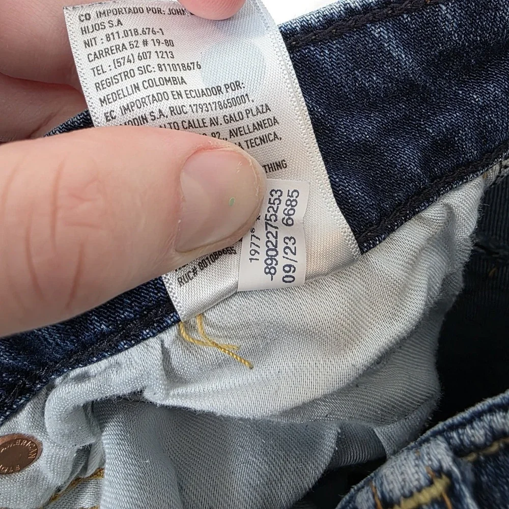 American Eagle Medium Wash Whiskering Airflex Relaxed Straight Jeans Size‎ 29×30